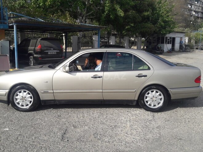 Mercedes E 230 1997, 400,000 km - 2.3 l - Bakı