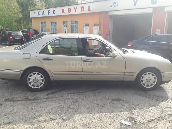 Mercedes E 230 1997, 400,000 km - 2.3 l - Bakı