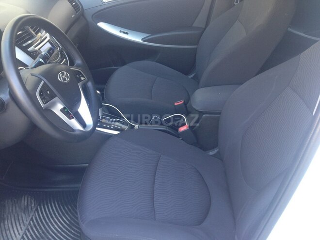 Hyundai Accent 2013, 172,000 km - 1.6 l - Bakı