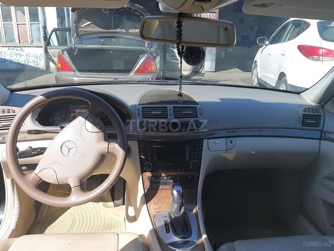 Mercedes E 270 2002, 180,000 km - 3.0 l - Gəncə