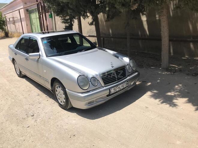 Mercedes E 200 1998, 250,000 km - 2.0 l - Bakı
