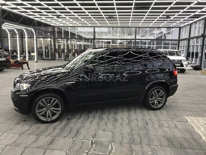 BMW X5 M 2010, 125,000 km - 4.4 l - Bakı