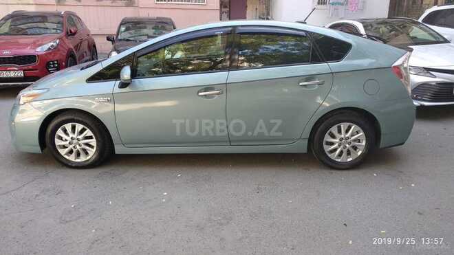 Toyota Prius 2013, 97,000 km - 1.8 l - Bakı