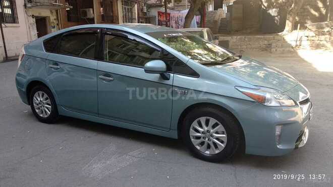 Toyota Prius 2013, 97,000 km - 1.8 l - Bakı