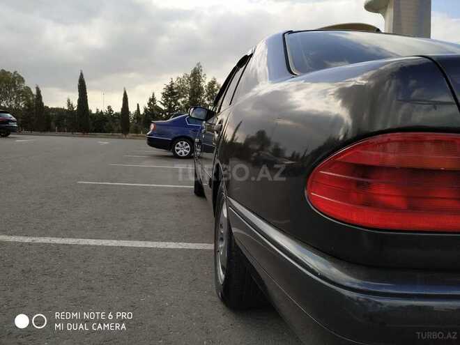 Mercedes E 220 1999, 400,000 km - 2.2 l - Bakı