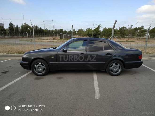Mercedes E 220 1999, 400,000 km - 2.2 l - Bakı