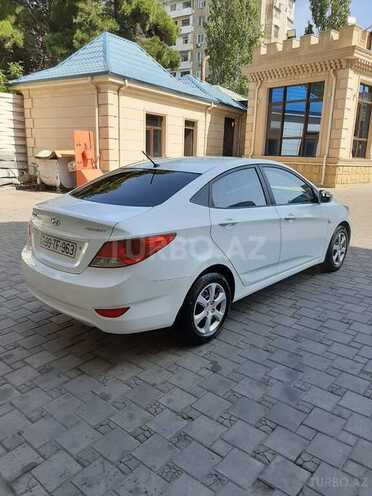 Hyundai Accent 2011, 135,567 km - 1.4 l - Bakı