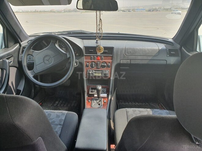 Mercedes C 200 1997, 240,000 km - 2.0 l - Bakı
