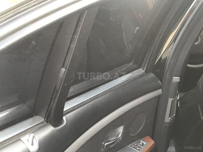 BMW 745 2004, 325,874 km - 4.4 l - Bakı