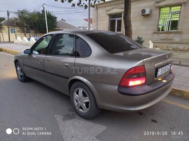 Opel Vectra 1996, 274,000 km - 1.8 l - Xaçmaz
