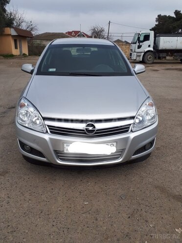 Opel Astra 2010, 130,200 km - 1.3 l - Bakı