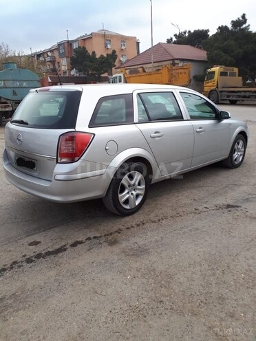 Opel Astra 2010, 130,200 km - 1.3 l - Bakı