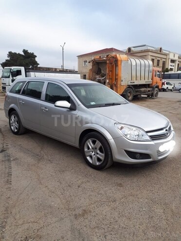 Opel Astra 2010, 130,200 km - 1.3 l - Bakı