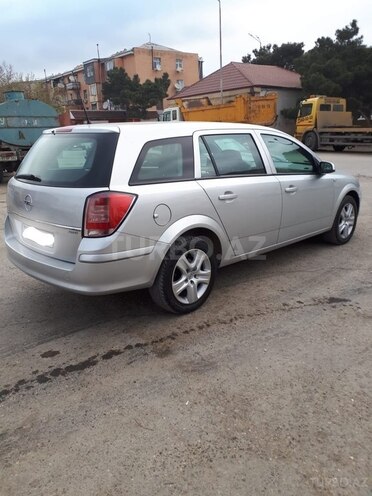Opel Astra 2010, 130,200 km - 1.3 l - Bakı