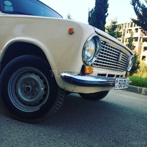 LADA (VAZ) 21011 1979, 130,000 km - 1.3 l - Bakı