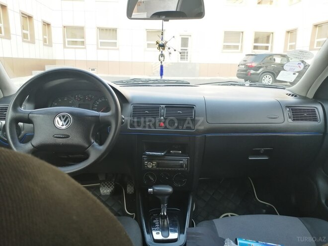 Volkswagen Golf 2000, 270,000 km - 1.6 l - Ucar