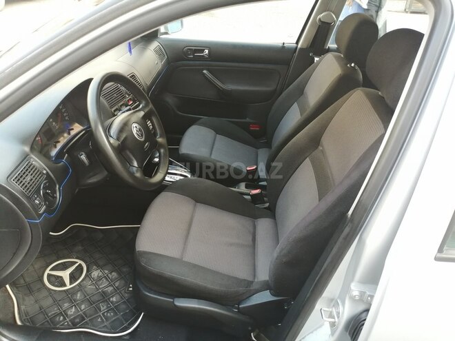 Volkswagen Golf 2000, 270,000 km - 1.6 l - Ucar