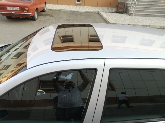 Volkswagen Golf 2000, 270,000 km - 1.6 l - Ucar