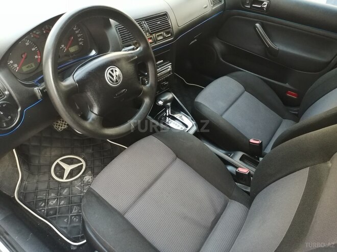 Volkswagen Golf 2000, 270,000 km - 1.6 l - Ucar