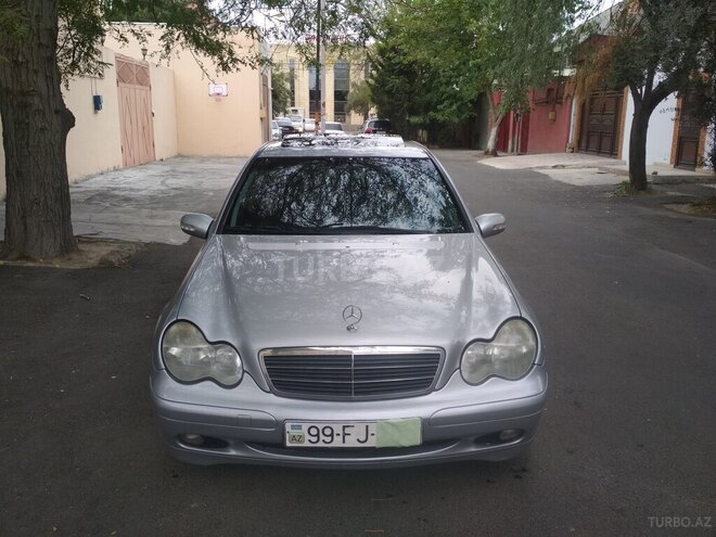 Mercedes C 200 2000, 234,000 km - 2.0 l - Bakı