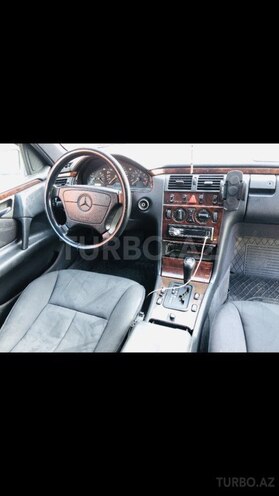 Mercedes E 230 1996, 280,000 km - 2.3 l - Masallı
