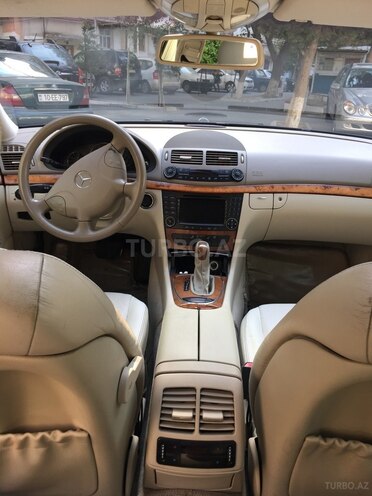Mercedes E 220 2006, 251,627 km - 2.2 l - Bakı