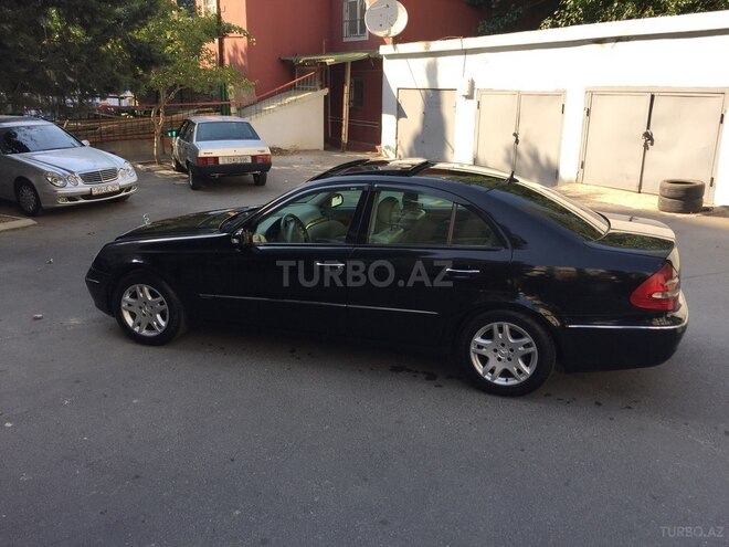 Mercedes E 220 2006, 251,627 km - 2.2 l - Bakı