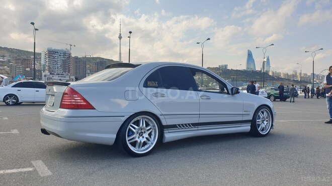 Mercedes C 200 2001, 205,000 km - 2.0 l - Bakı
