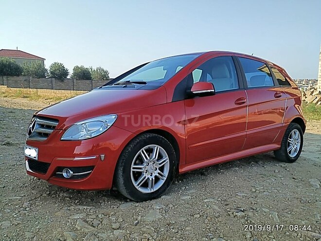 Mercedes B 180 2009, 37,300 km - 1.7 l - Bakı