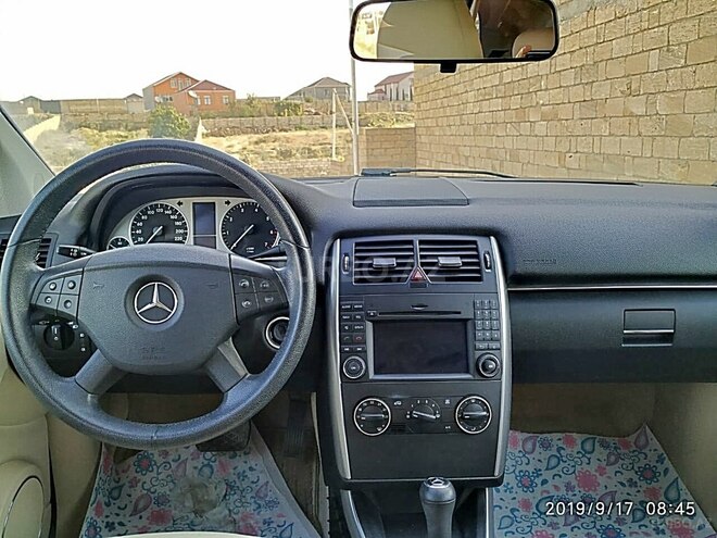 Mercedes B 180 2009, 37,300 km - 1.7 l - Bakı