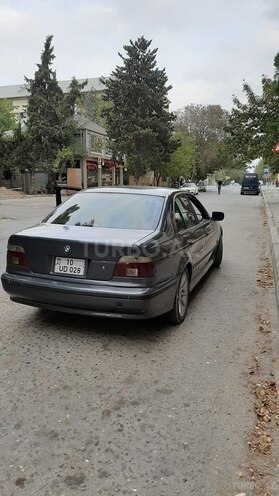 BMW 528 1996, 289,000 km - 2.8 l - Bakı