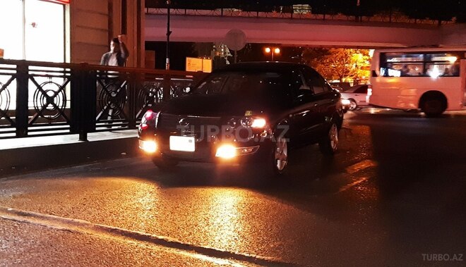 Nissan Sunny 2011, 145,400 km - 1.6 л - Bakı