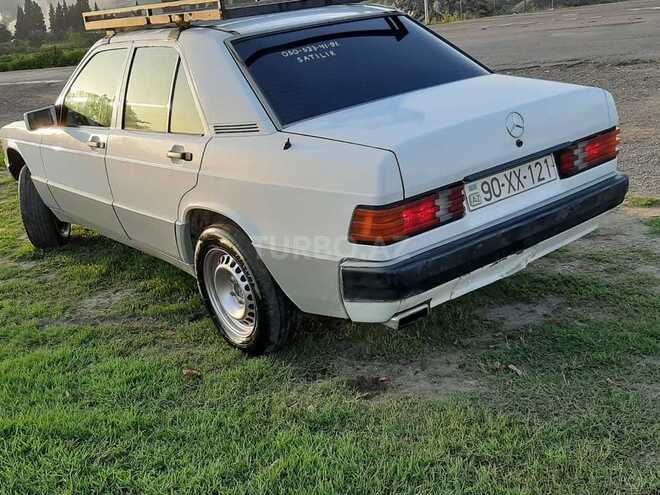 Mercedes 190 1991, 450,000 km - 2.0 l - Astara