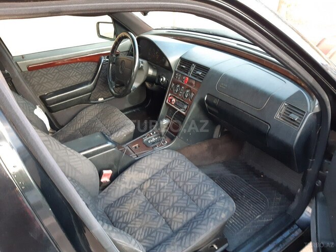 Mercedes C 220 1996, 204,460 km - 2.2 l - Gəncə