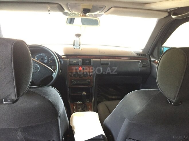 Mercedes E 240 1998, 366,000 km - 2.4 l - Ağcabədi