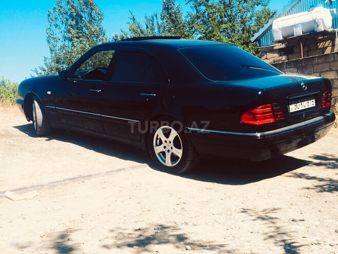 Mercedes E 240 1998, 366,000 km - 2.4 l - Ağcabədi
