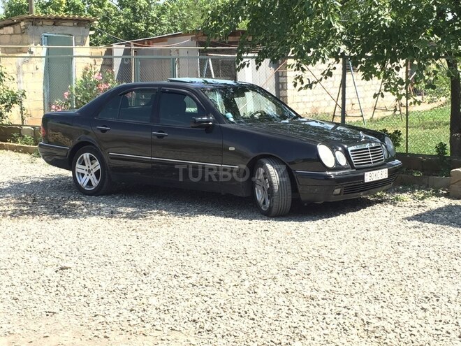 Mercedes E 240 1998, 366,000 km - 2.4 l - Ağcabədi