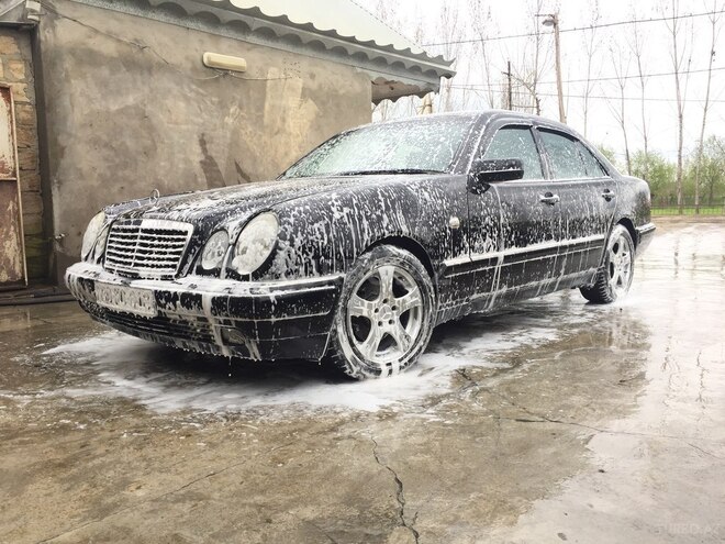 Mercedes E 240 1998, 366,000 km - 2.4 l - Ağcabədi