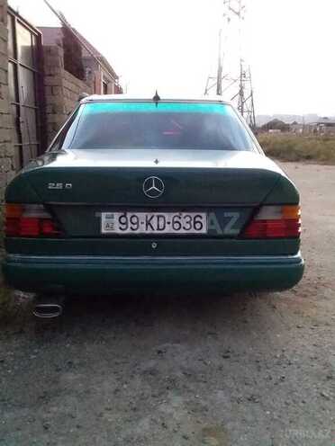 Mercedes E 250 1990, 300,000 km - 2.5 l - Bakı