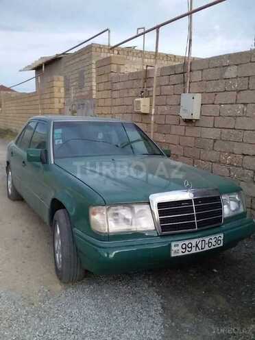 Mercedes E 250 1990, 300,000 km - 2.5 l - Bakı