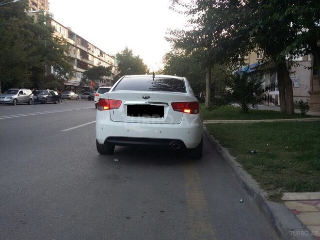 Kia Cerato 2010, 185,000 km - 2.0 л - Bakı