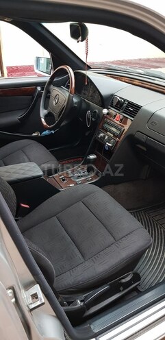 Mercedes C 220 1999, 405,000 km - 2.2 l - Tovuz