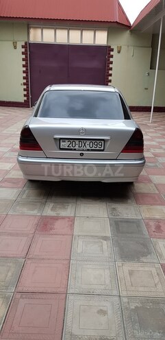 Mercedes C 220 1999, 405,000 km - 2.2 l - Tovuz