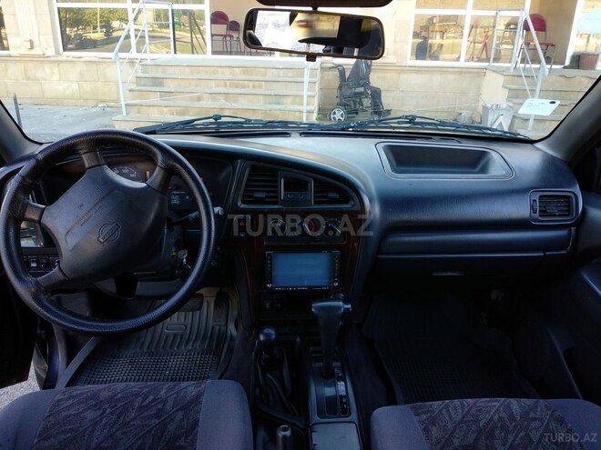 Nissan Terrano 1995, 384,684 km - 2.7 l - İsmayıllı