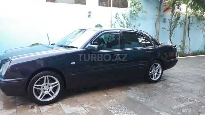 Mercedes E 230 1995, 518,000 km - 2.3 l - Bakı
