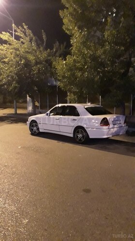 Mercedes C 180 1997, 290,000 km - 1.8 л - Sumqayıt