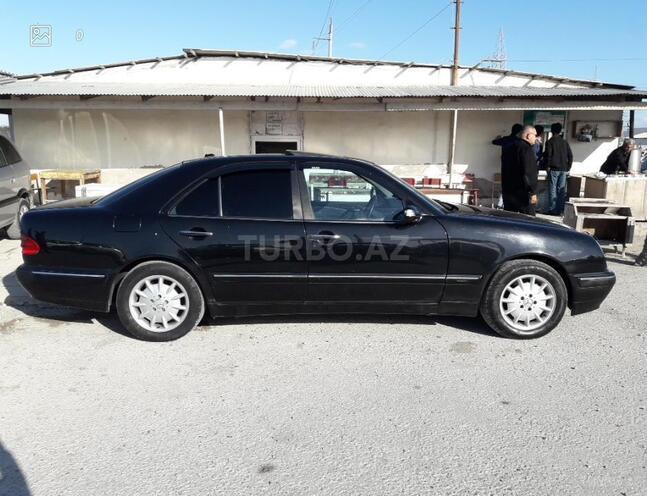 Mercedes E 320 1999, 270,000 km - 3.2 l - Xırdalan