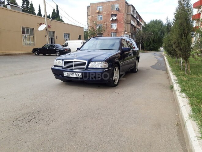 Mercedes C 180 1999, 280,000 km - 1.8 l - Gəncə