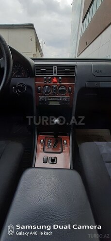 Mercedes C 200 2000, 181,000 km - 2.0 l - Gəncə