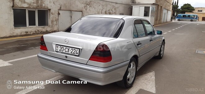 Mercedes C 200 2000, 181,000 km - 2.0 l - Gəncə
